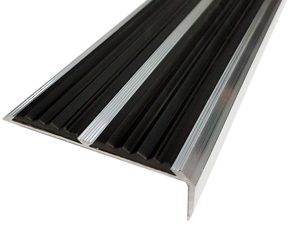 Угол алюминиевый, самоклеющийся, с 2-мя вставками 70*26мм, 1,5м, вставки черные