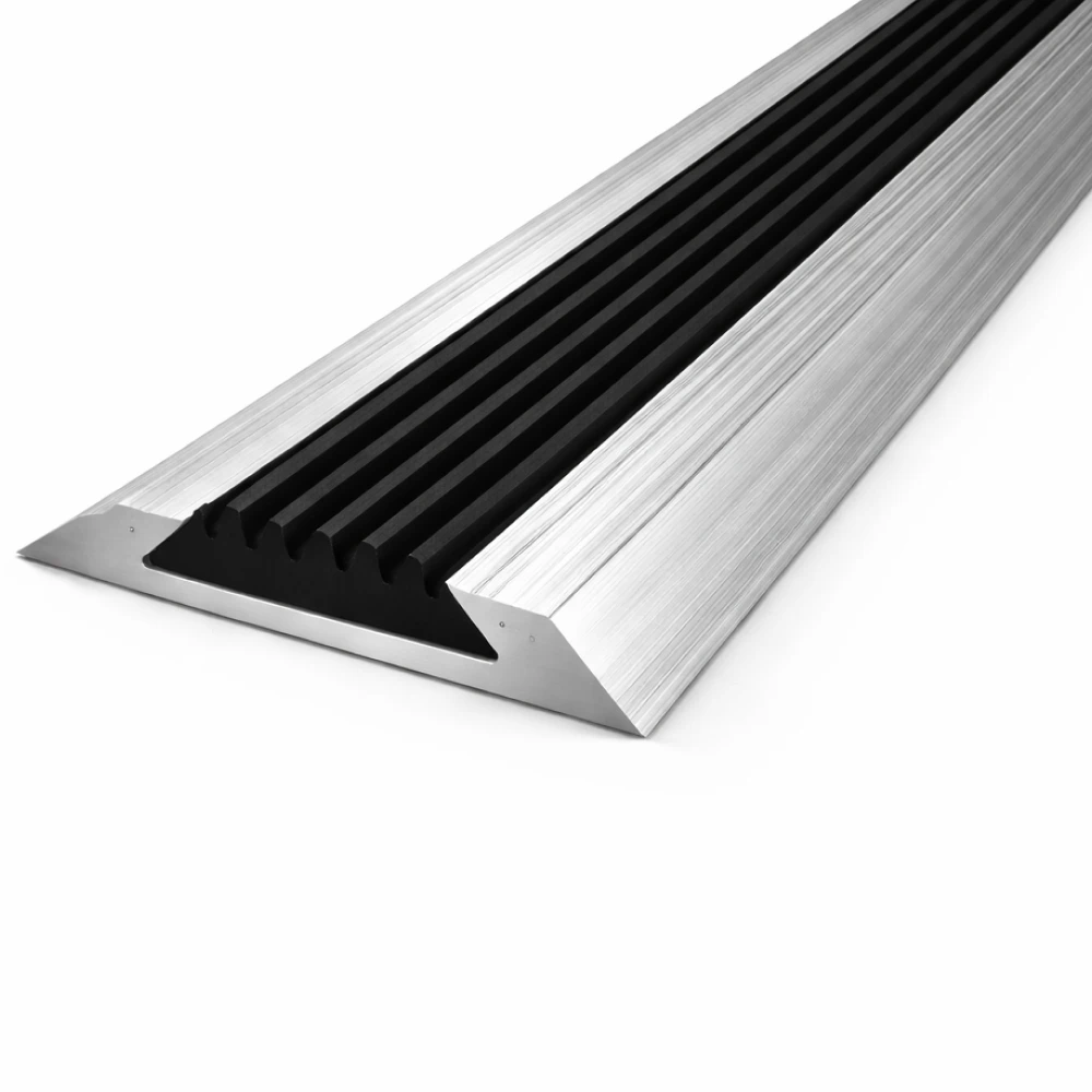 Планка алюминиевая с 1-ой вставкой,46*5мм, 1м, черная