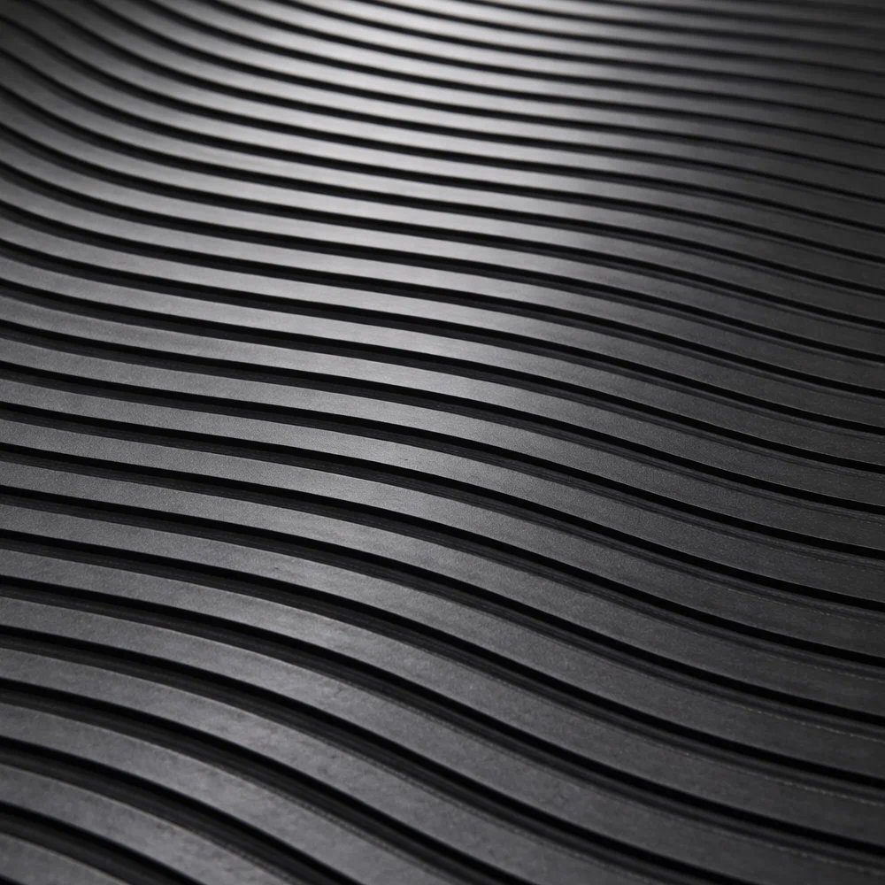 Покрытие рулонное, резиновое, 1,5м/10м, 3-4мм, полоски, черное